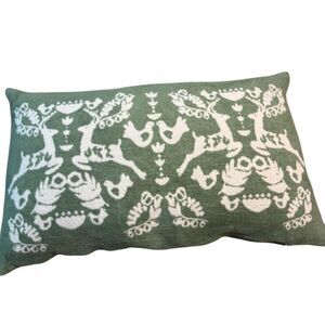 Pod Throw Pillow Winter‎ Deer Green & White Nordic Portugal Great Condition Down